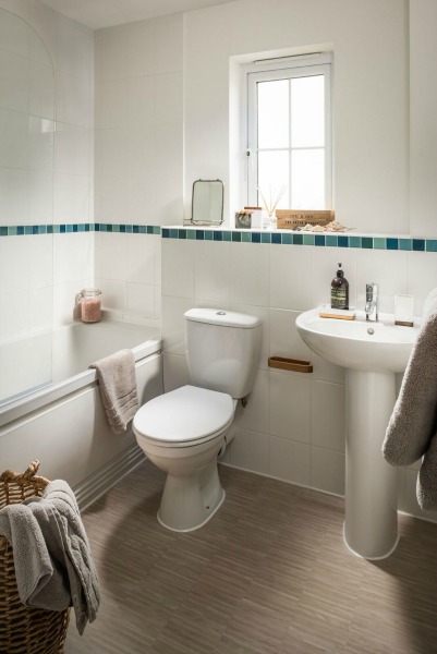 rye bay house bathroom