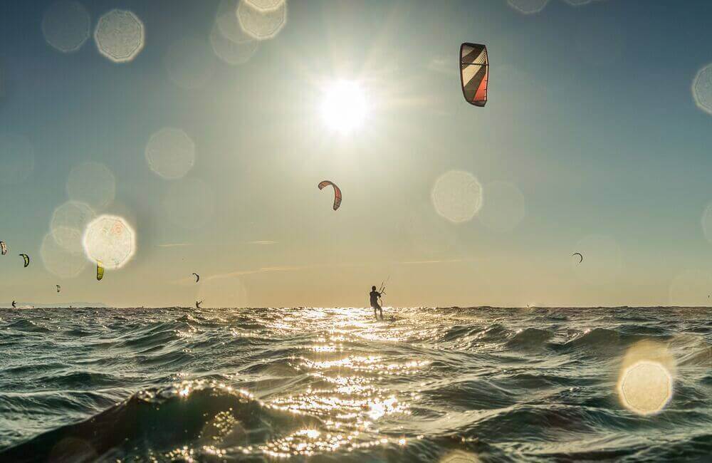 Kitesurfing in Camber Sands