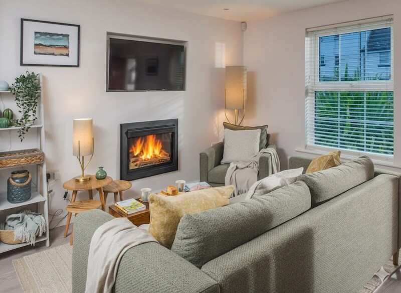 Cosy Camber Sands holiday cottage near Sussex Bonfire Season events