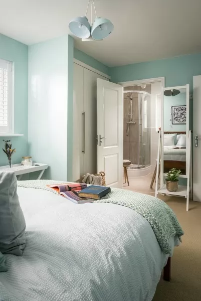 rye bay house master bedroom with ensuite