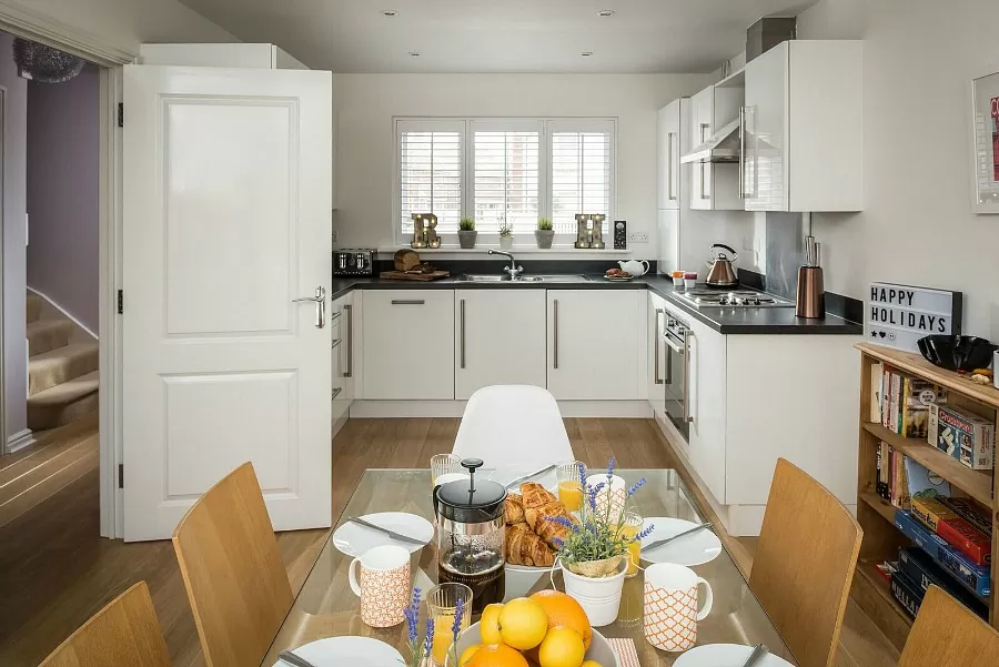 rye bay house kitchen