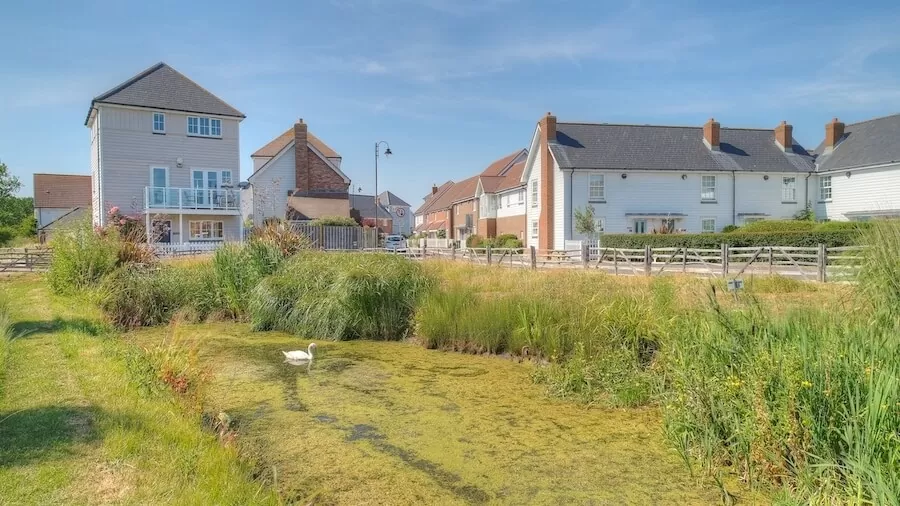 Whitesand holiday cottages pond