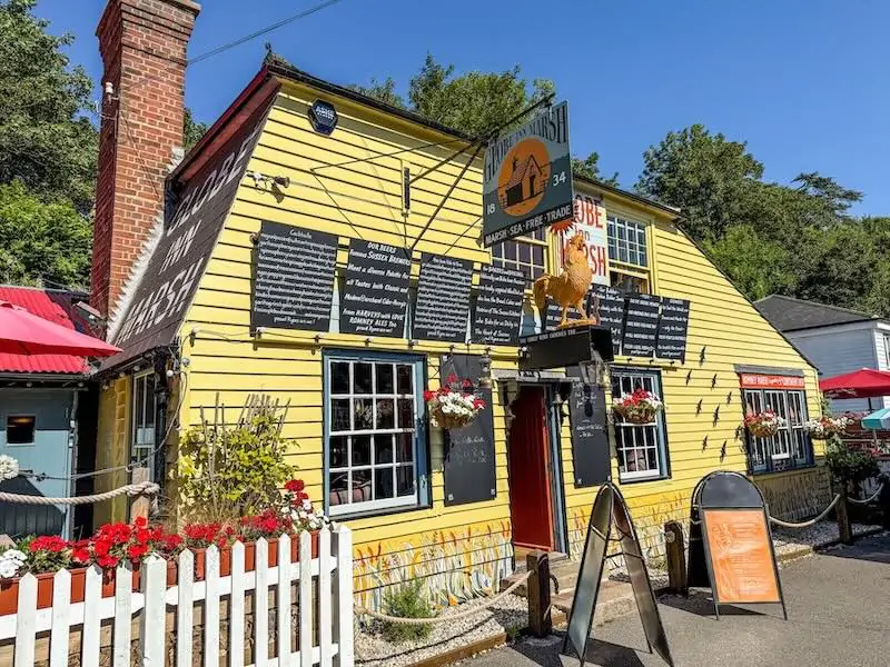 Breakfast at The Globe Inn during a 48-hour itinerary for Camber Sands and Rye