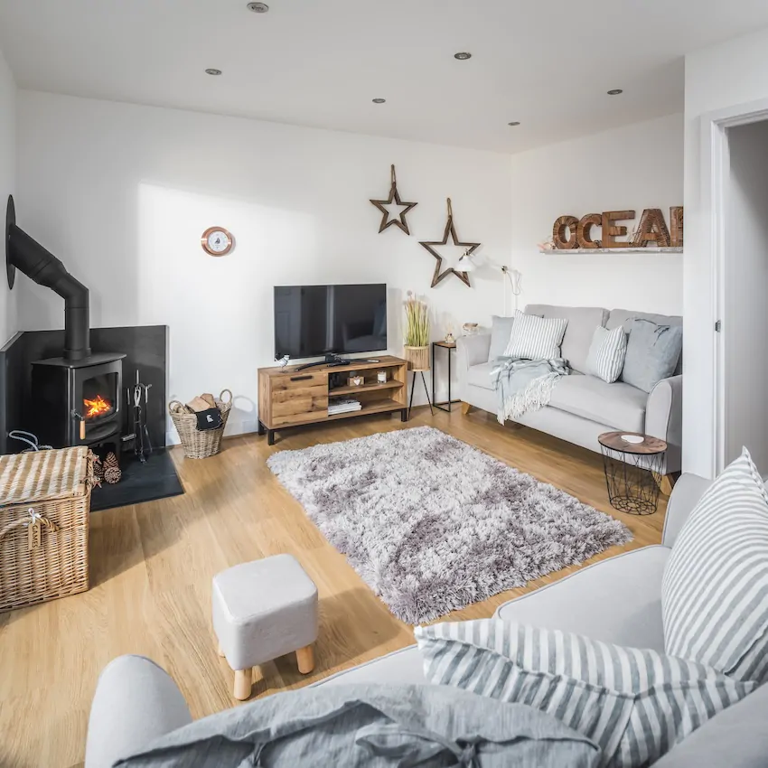 Camber Sands holiday cottage with log burning stove